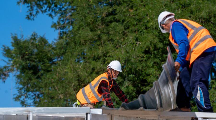 Professional residential roofers in Bloomfield, IA